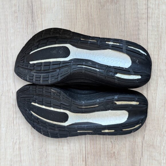 Adidas Ultraboost 22 Black Running Shoes Womens 9 Lightweight Boost Sneakers - Picture 11 of 12